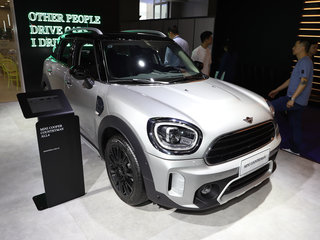 MINI COUNTRYMAN 银色
