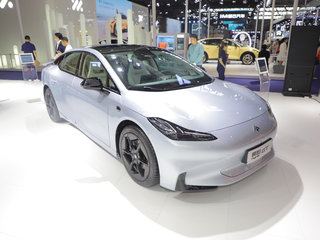昊铂 GT  灰色