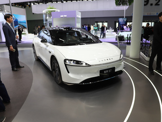 智界 S7 白色