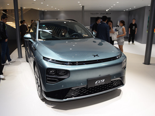 小鹏 G9 绿色