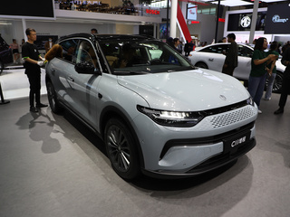 零跑 C11 灰色