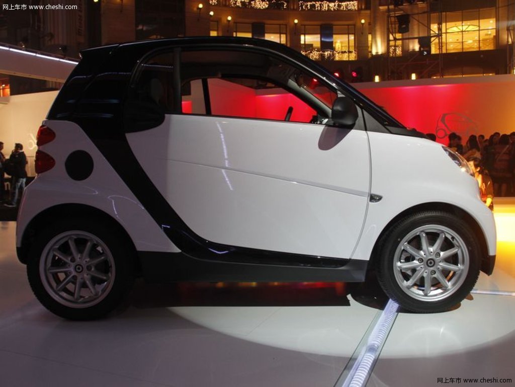 smart fortwo 精灵smart fortwo基本版图片