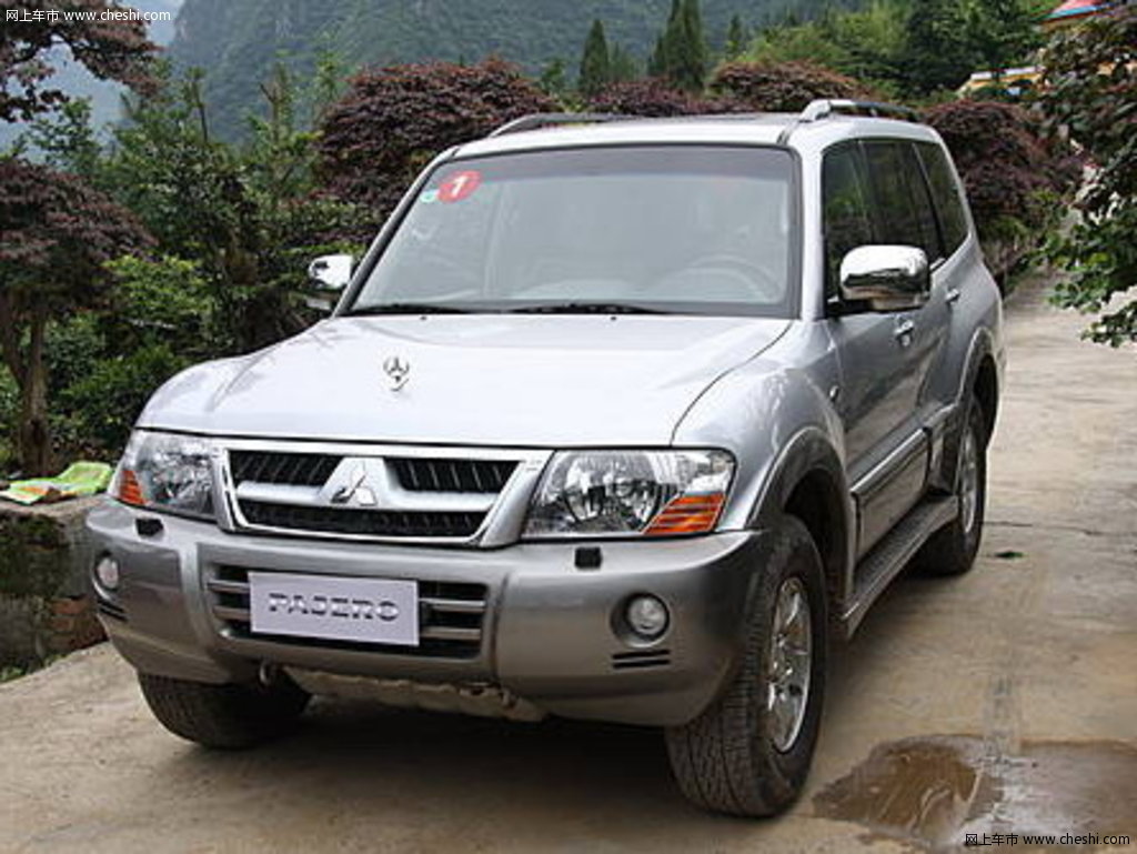 帕杰罗v73外观整体高清图片(3\/26)