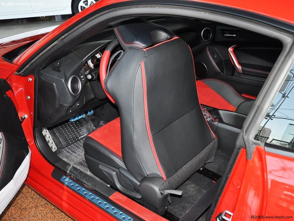 丰田86 2013款 丰田86 2.0l at 豪华版图片