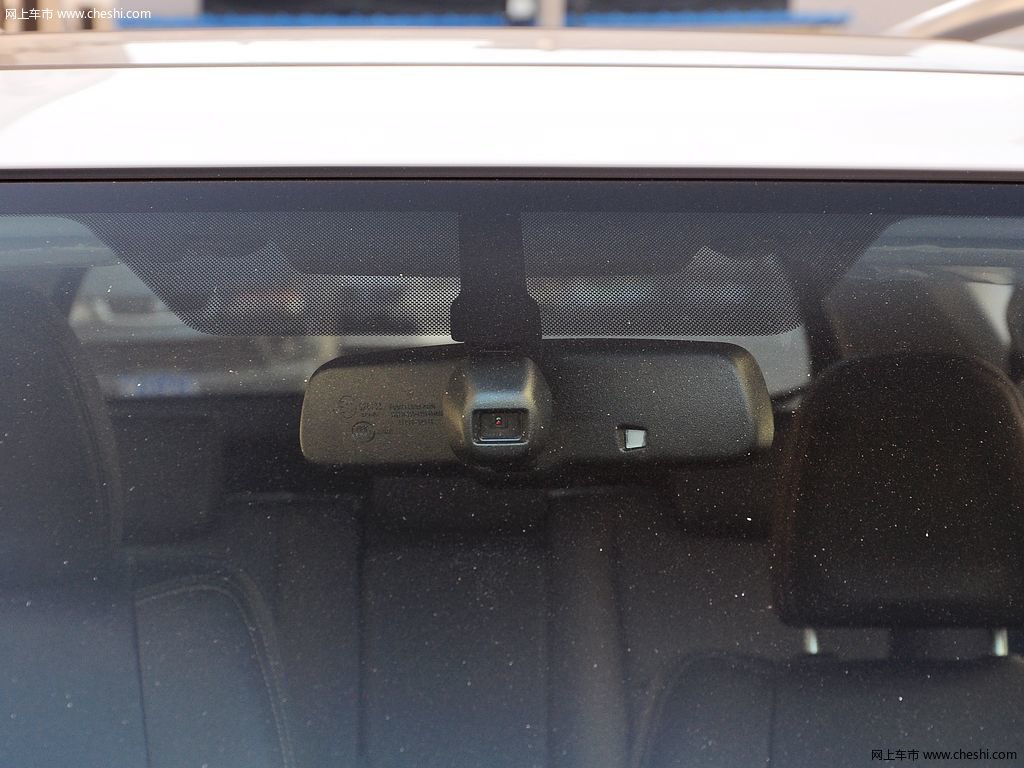 RAV4荣放 15款 丰田 RAV4 2.5L 自动四驱尊享型 5座图片