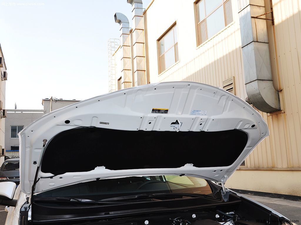 RAV4荣放 15款 丰田 RAV4 2.5L 自动四驱尊享型 5座图片