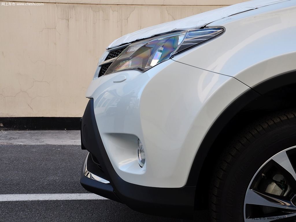 RAV4荣放 15款 丰田 RAV4 2.5L 自动四驱尊享型 5座图片