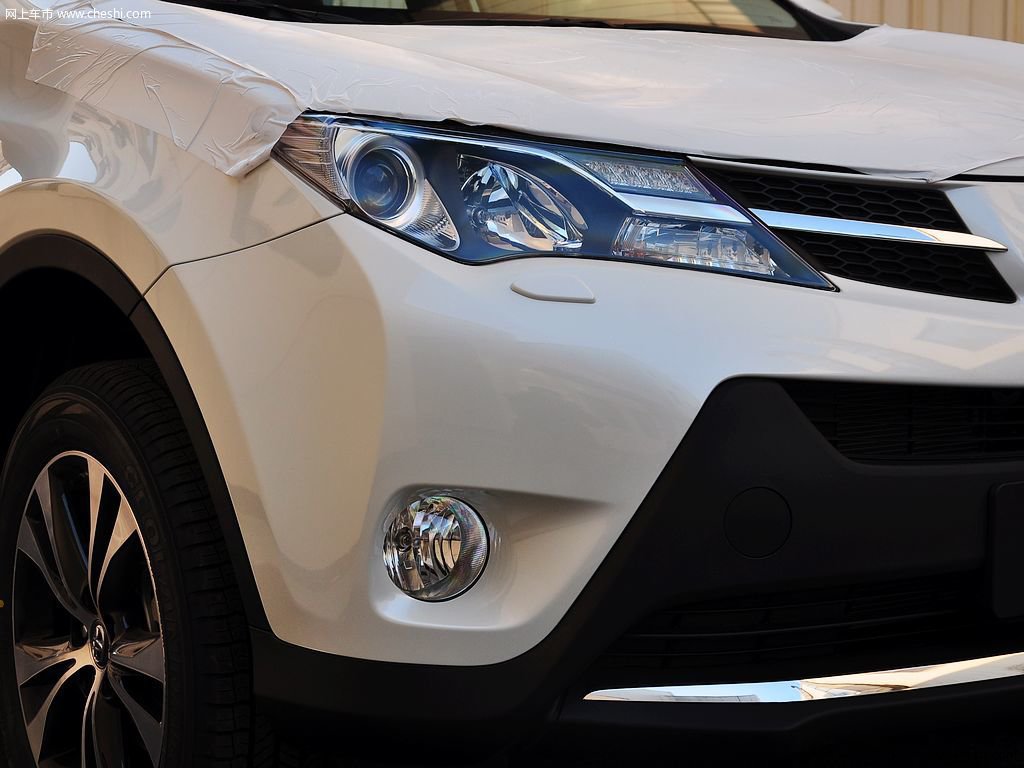 RAV4荣放 15款 丰田 RAV4 2.5L 自动四驱尊享型 5座图片