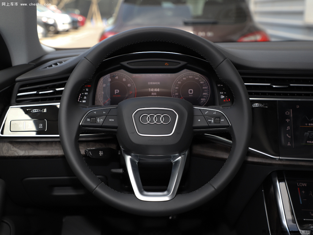 奥迪q8 2019款 55 tfsi 豪华动感型内饰中控图片(2/52)_网上车市