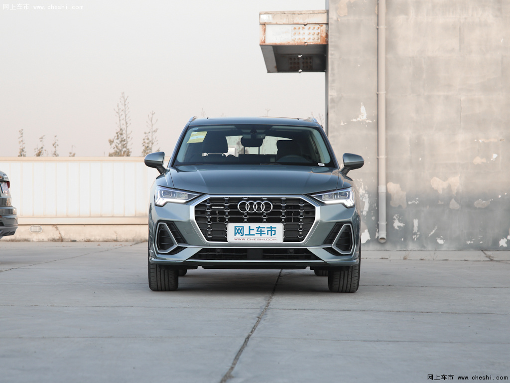 鳄鱼绿奥迪q3 2021款 45 tfsi quattro时尚动感型外观整体图片(2/8)