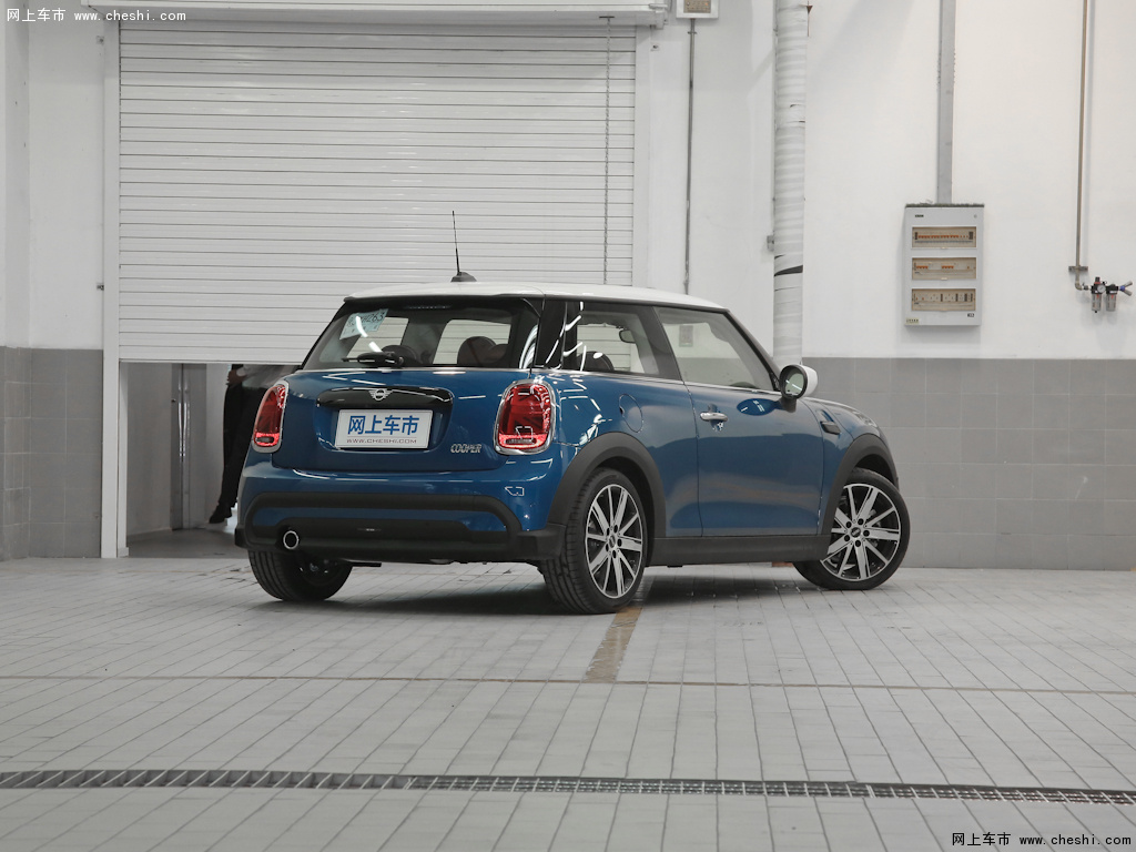 汽车图片 mini mini 2022款 1.5t cooper 艺术家  2022 1.