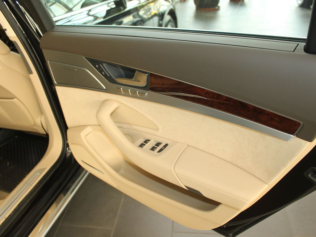 奥迪A8 2011款 3.0TFSI High quattro 豪华型图片