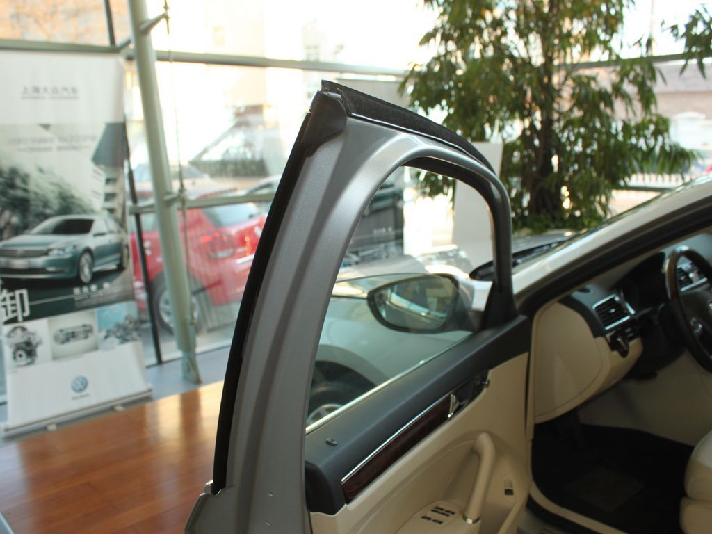 帕萨特 2011款 2.0TSI DSG 至尊版图片