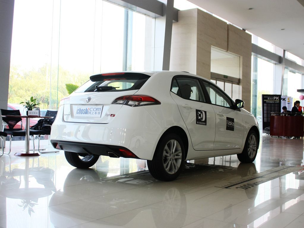 MG5 2012款 MG5 1.5MT 豪华版图片