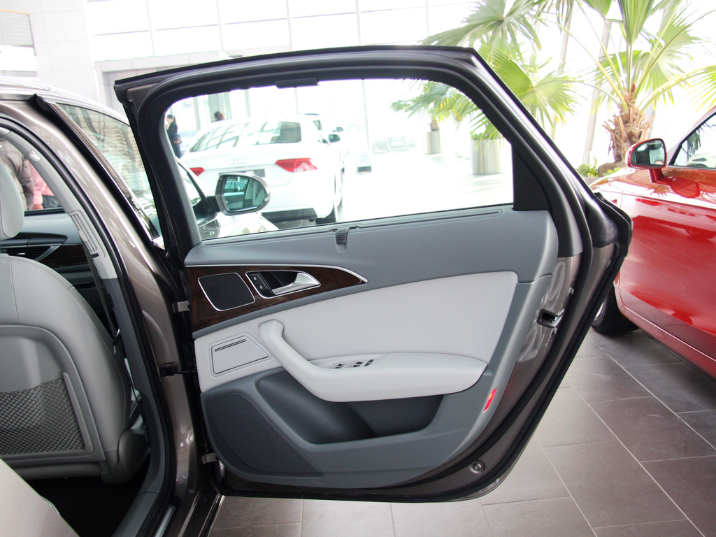 奥迪A6L 2012款 A6L 30FSI CVT 豪华型图片