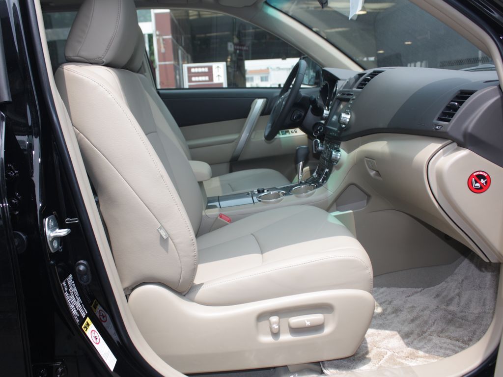 汉兰达 2012款 2.7L AT 汉兰达图片