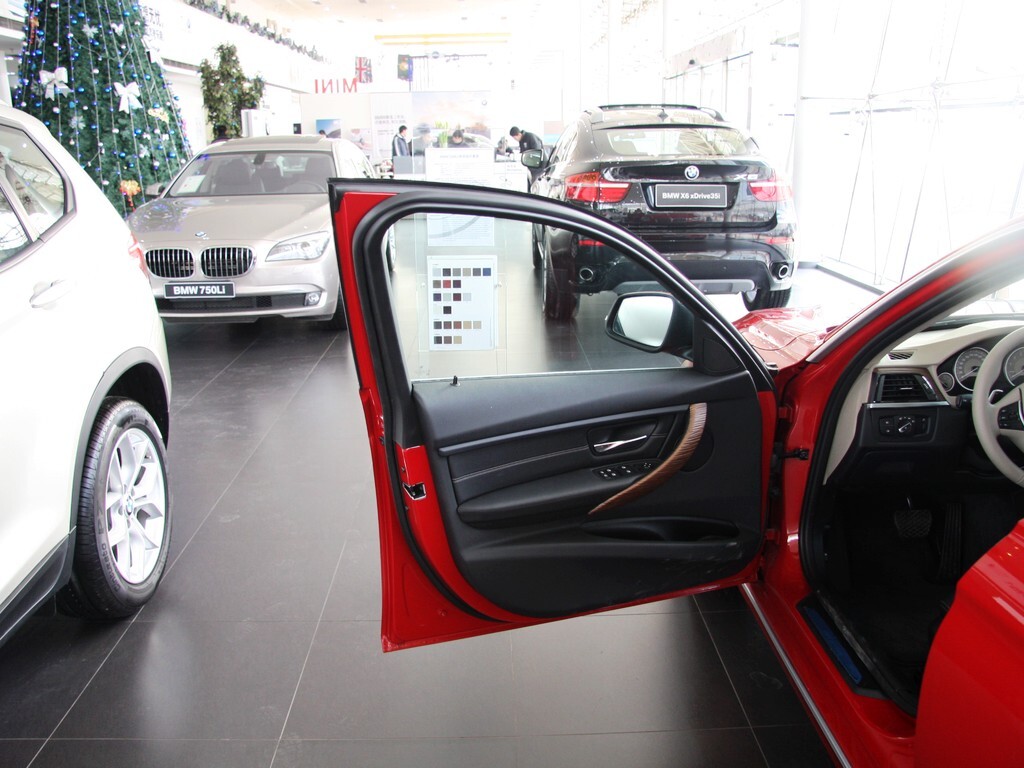 宝马3系 2013款 320Li 2.0T AT 风尚型图片