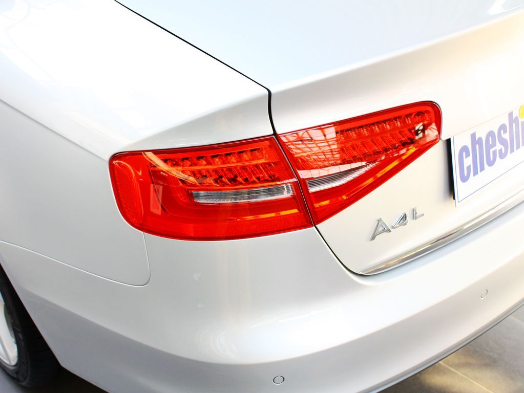 奥迪A4L A4L 40TFSI AT 运动型 2013款图片