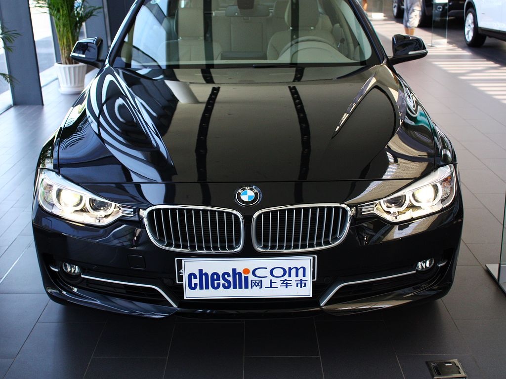 宝马3系 320Li 2.0T AT 风尚设计套装 2013款图片