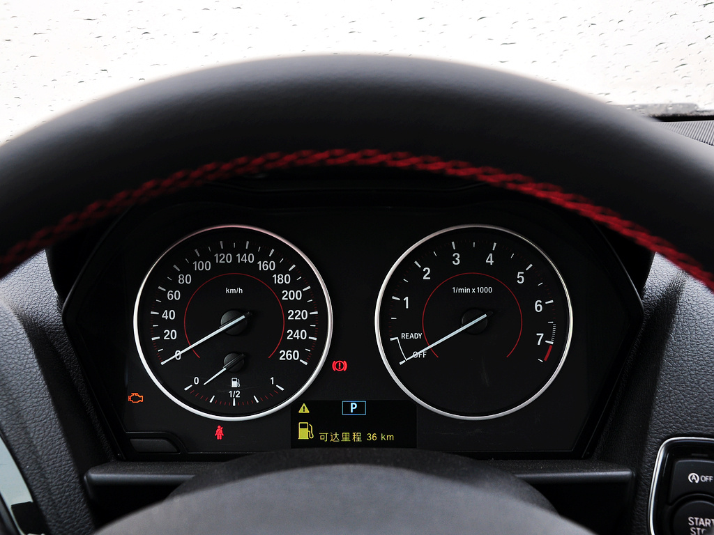 宝马2系（进口） 220i 2.0T 运动设计套装版 2014款图片