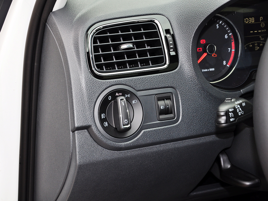 Polo 2014款 1.4L 自动 豪华型图片