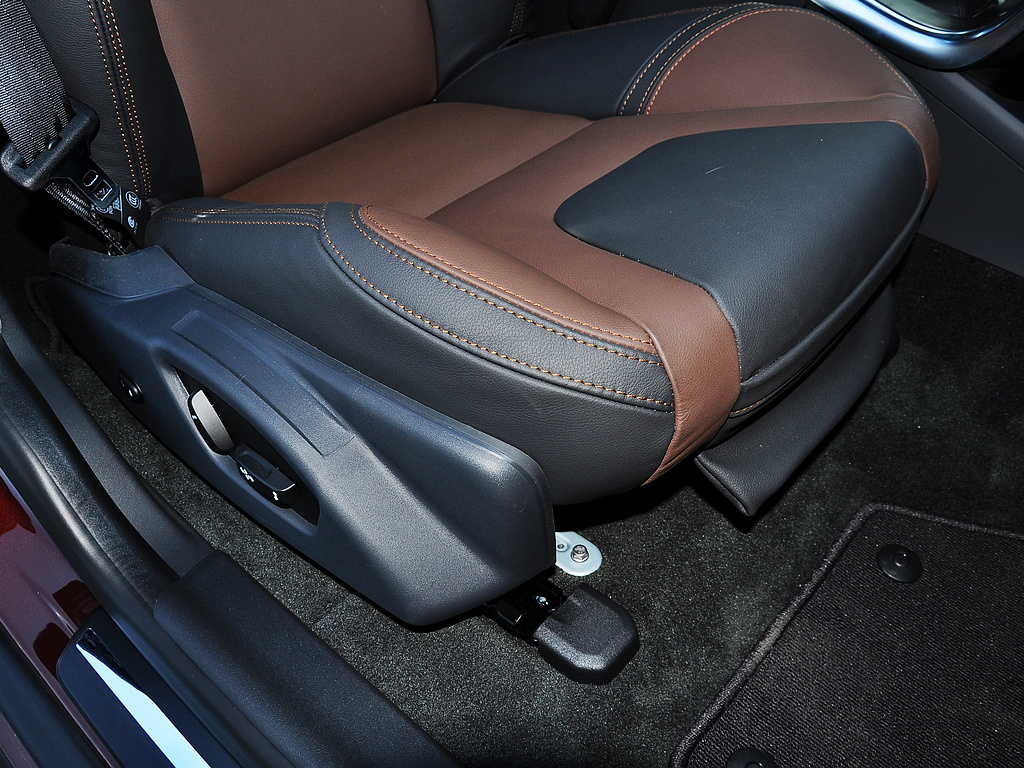 沃尔沃XC60 2014款 XC60 T5 4WD图片