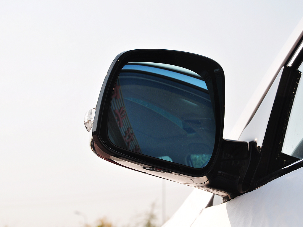 哈弗H9 2015款 2.0T 自动 豪华型图片