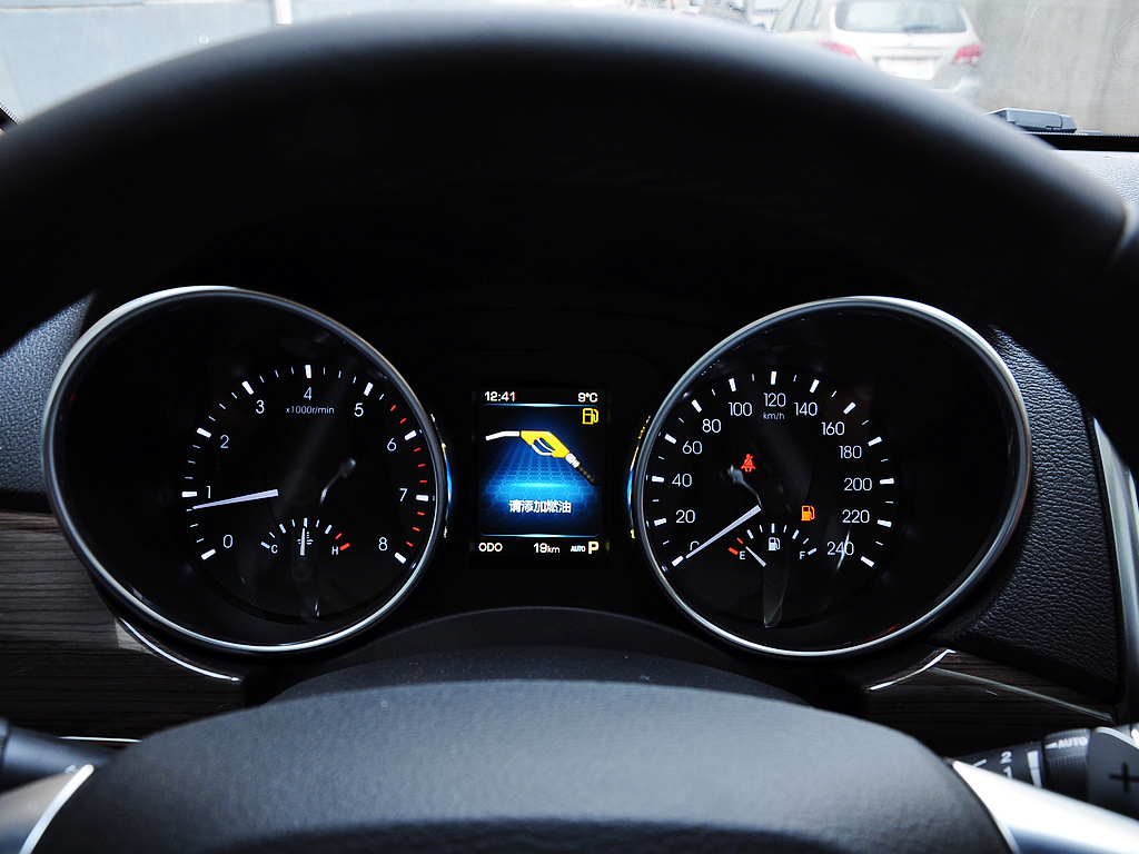 哈弗H9 2015款 2.0T 自动 豪华型图片