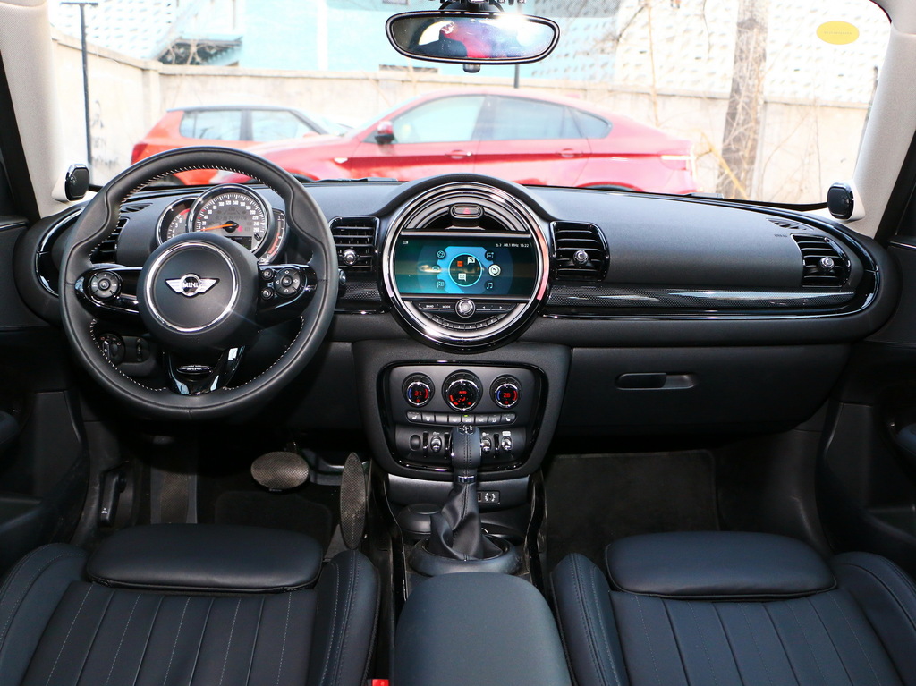MINI CLUBMAN 图片
