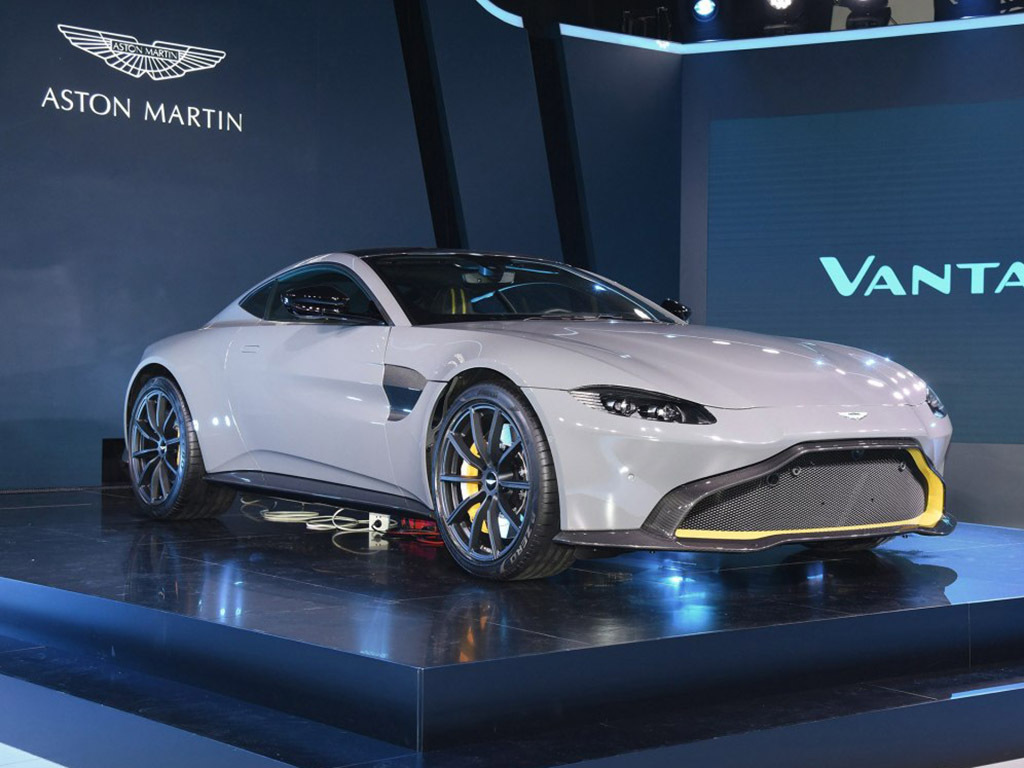 阿斯顿·马丁V8 Vantage 图片