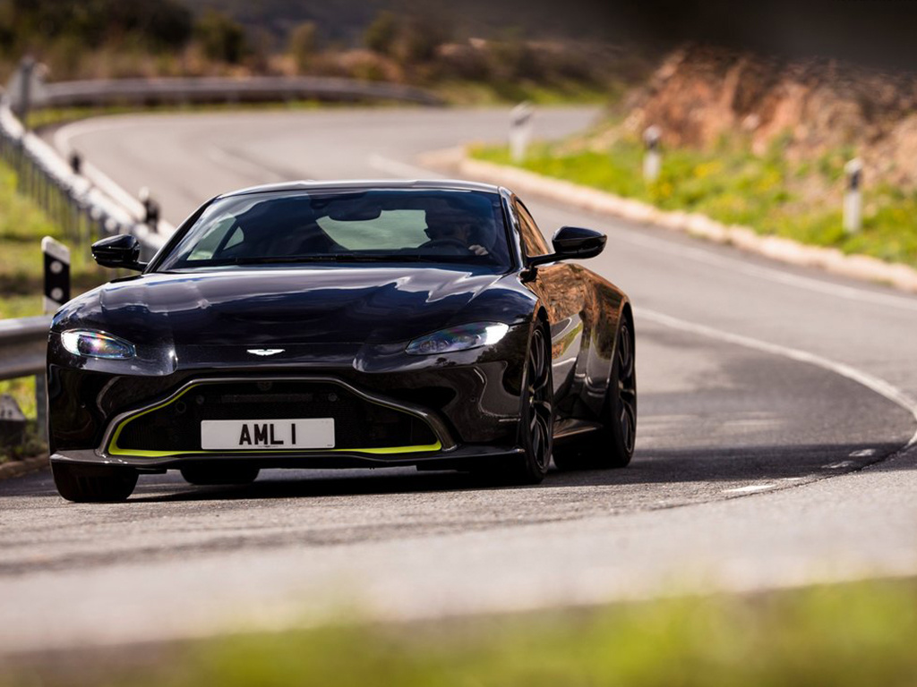 阿斯顿·马丁V8 Vantage 图片