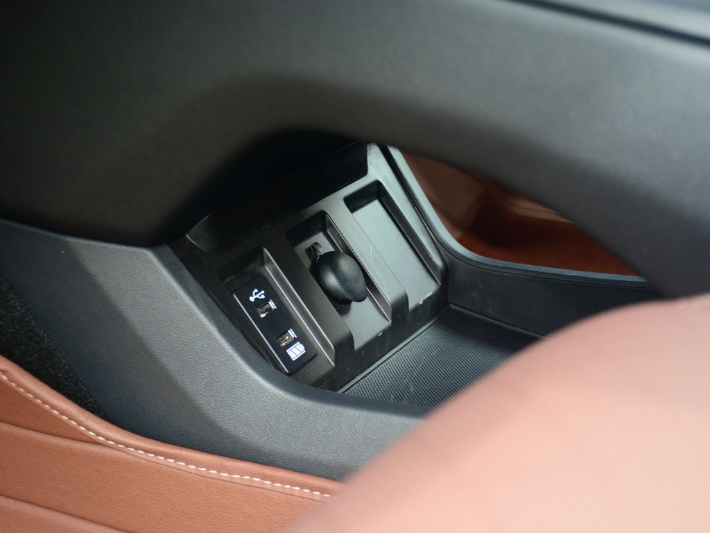 魏牌 VV6 图片