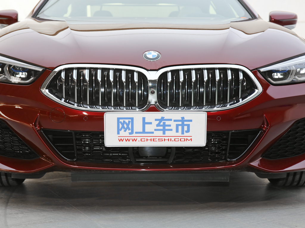 宝马8系 图片