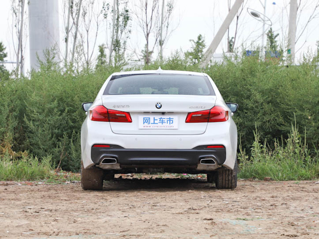 宝马5系 图片