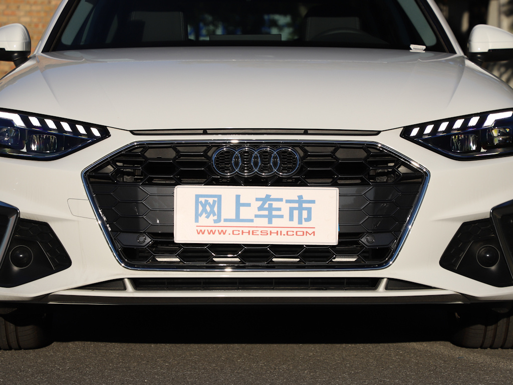 奥迪A4L 图片