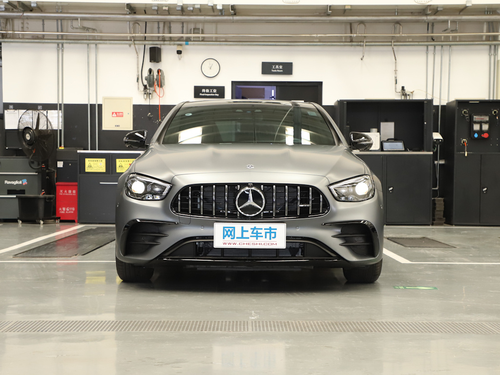 奔驰E级AMG 图片