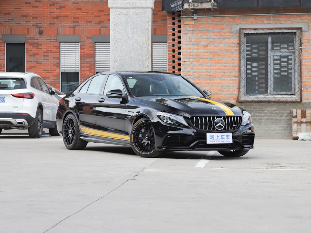 奔驰C级AMG 图片