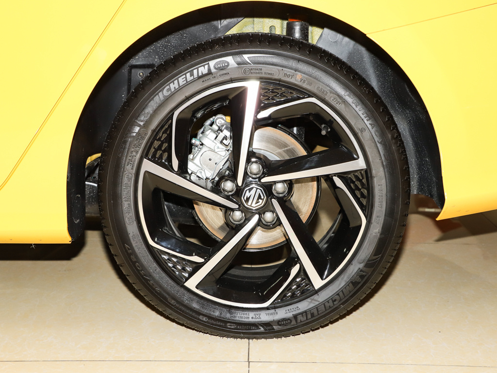 MG5 图片