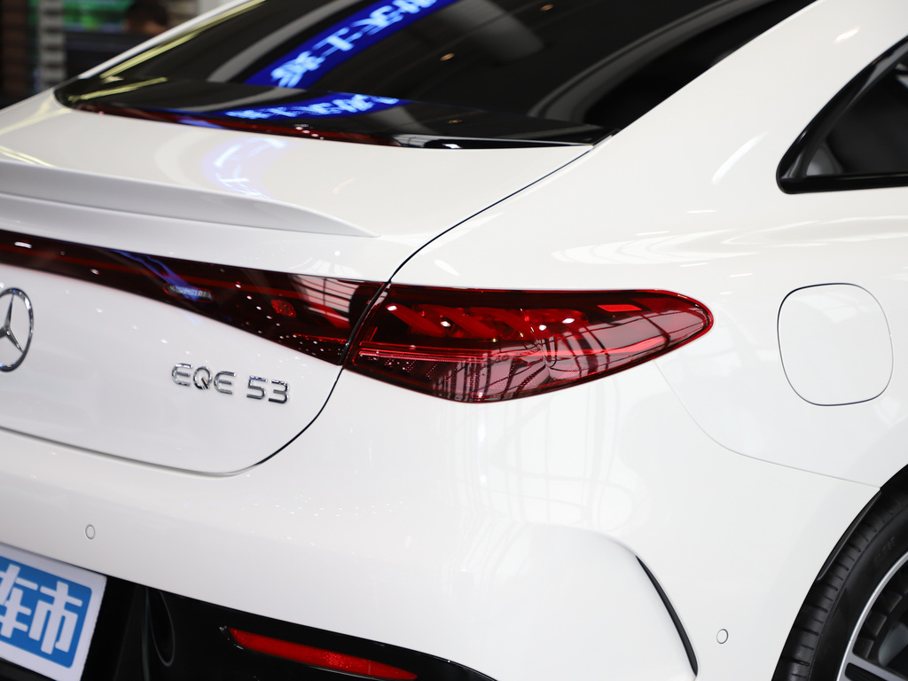 奔驰EQE AMG 图片