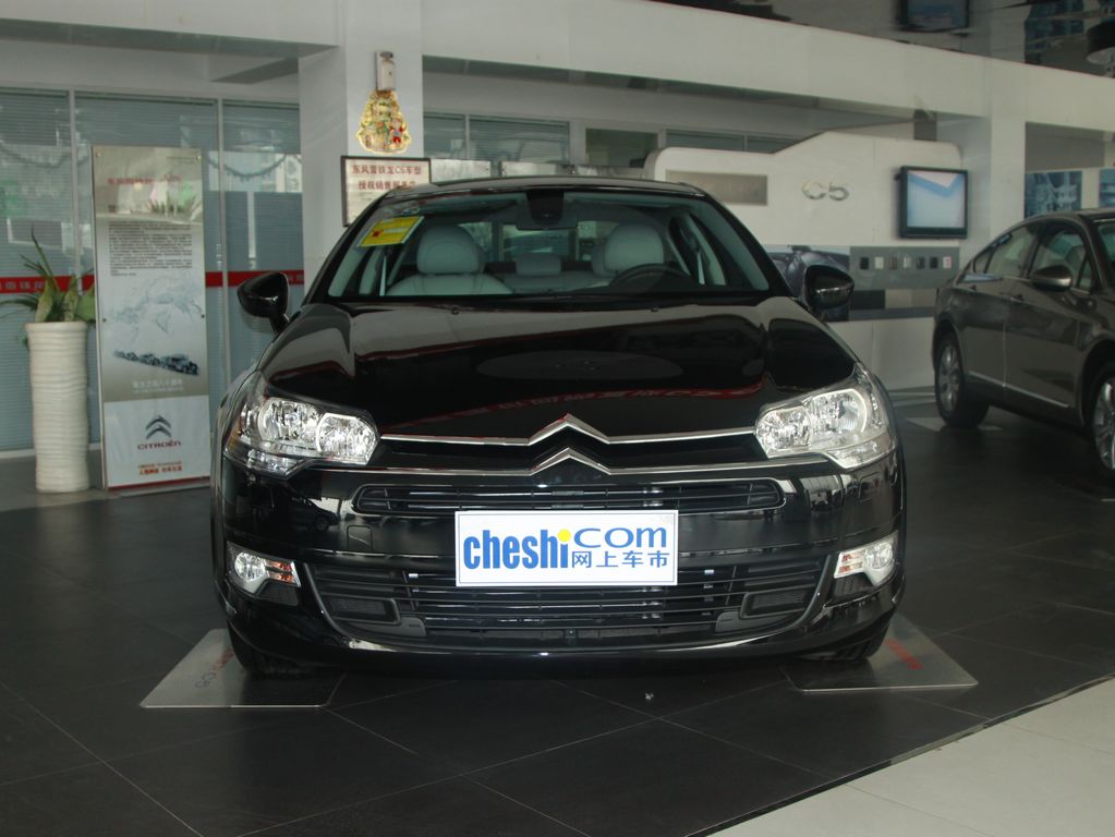 C5 2.3 AT尊驭型2012款