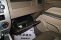 指南者(进口) 吉普Jeep 指南者Compass  手套箱 图片