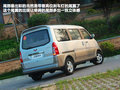 五菱荣光 图片