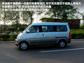 五菱荣光 图片
