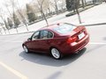 宝马3系 320i 2.0L自动豪华型2011款