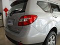 陆风X8 2011款 2.4 MT 超豪华型图片