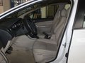 标致408 2011款 2.0 MT 舒适版图片