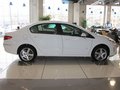 标致408 2011款 2.0 MT 舒适版图片