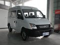 新途V80 2011款 2.5T MT 短轴中顶尊杰版图片