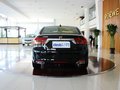 上汽荣威  3.0L 自动 车辆正后方尾部视角