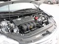 东风日产  轩逸 1.8 XL CVT 发动机局部特写